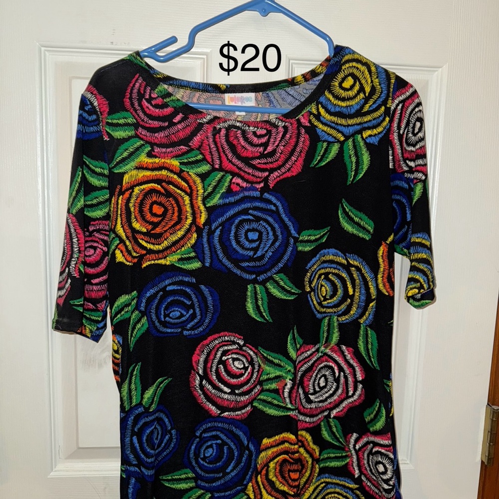 LuLaRoe Pink Blue Graphic 3/4 Sleeve Blouse